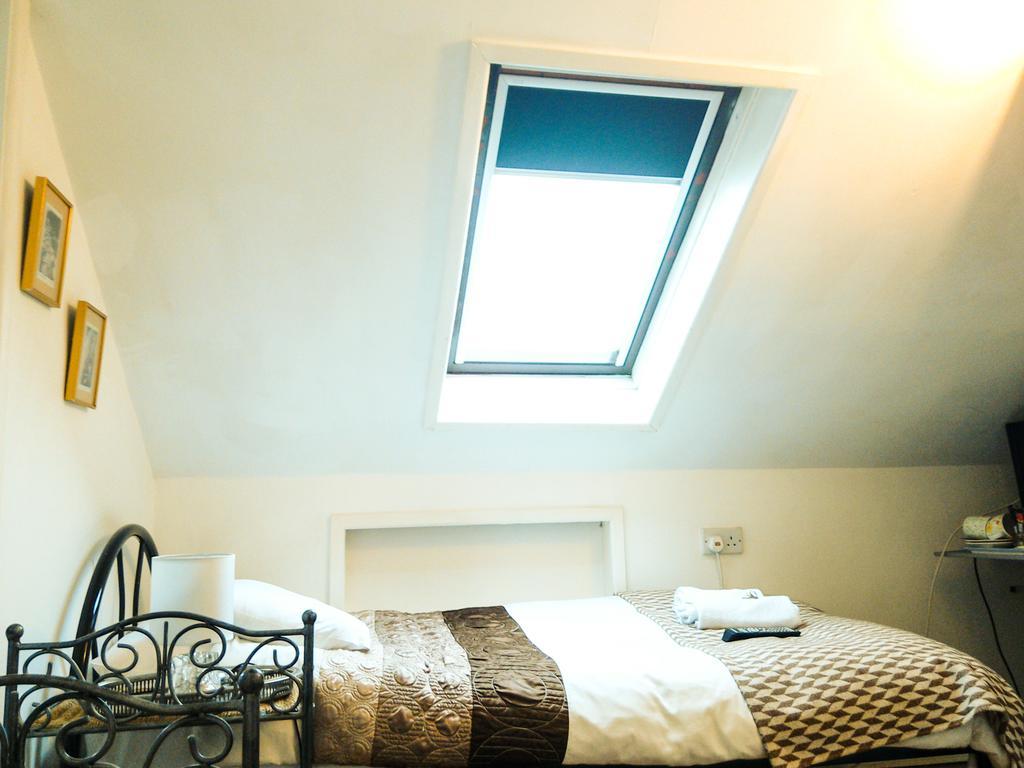 Brooklands Guest House CBG Zimmer foto